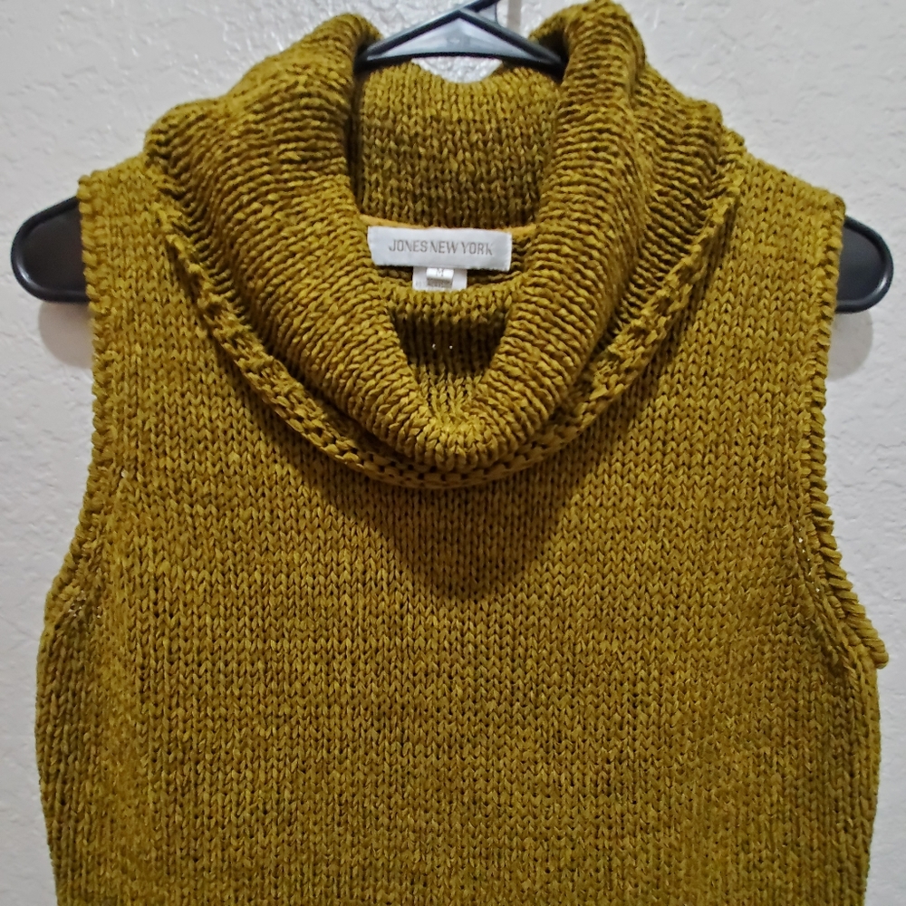 Jones New York Sleeveless Sweater